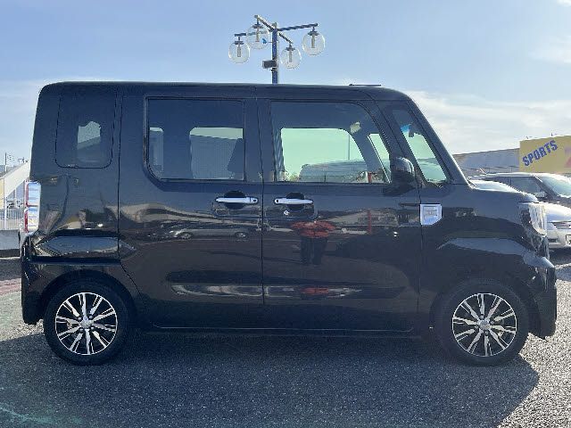 DAIHATSU WAKE 2016 Image 31