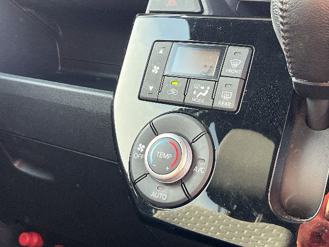 DAIHATSU WAKE 2016 Image 31