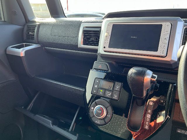 DAIHATSU WAKE 2016 Image 31