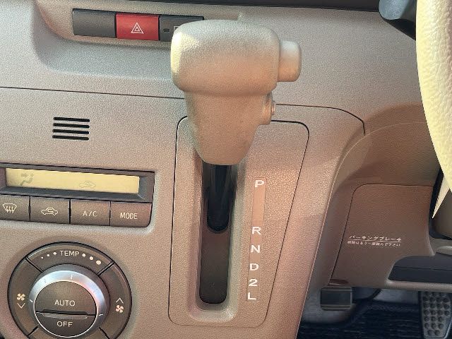 DAIHATSU ATRAI WAGON 2012 Image 31