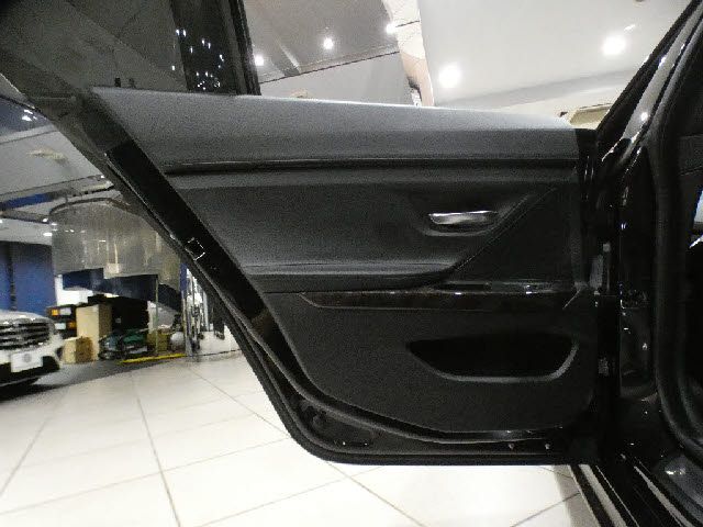 BMW 6SERIES GRAN COU 2015 Image 31