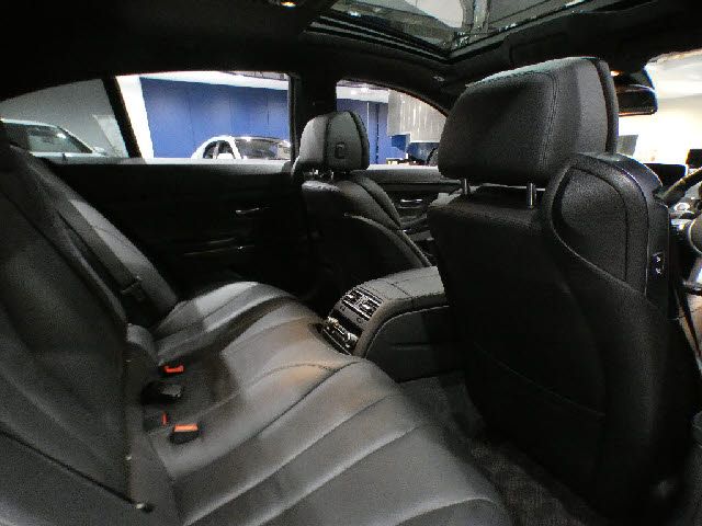 BMW 6SERIES GRAN COU 2015 Image 31
