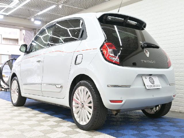 RENAULT TWINGO 2021 Image 31