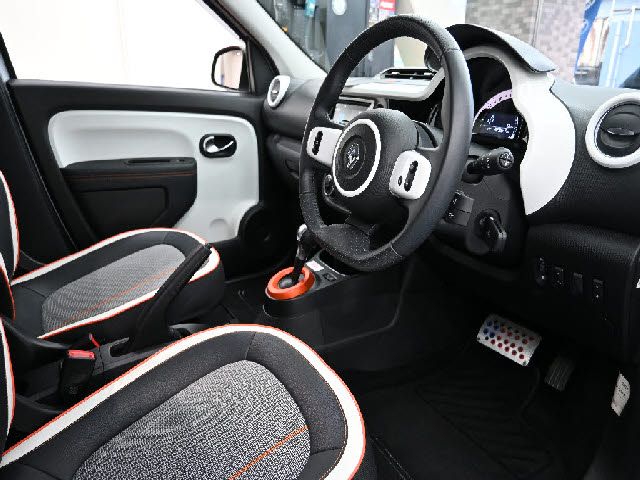 RENAULT TWINGO 2021 Image 31