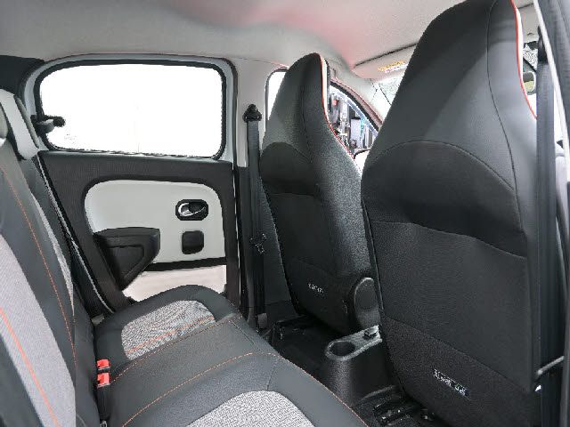 RENAULT TWINGO 2021 Image 31