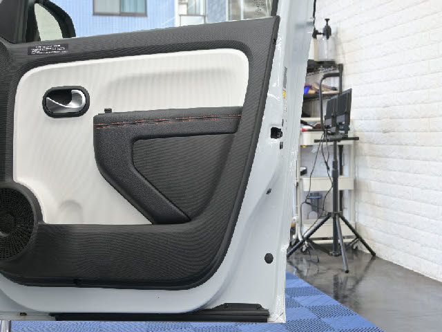 RENAULT TWINGO 2021 Image 31