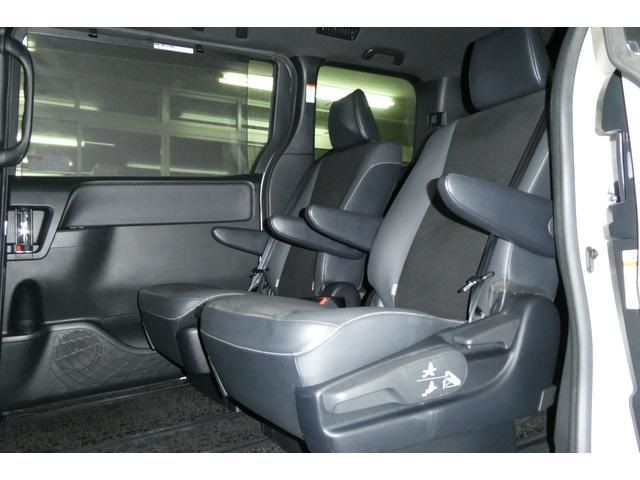 TOYOTA NOAH 4WD 2021 Image 31