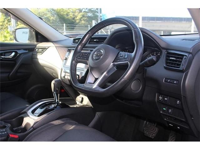 NISSAN X-TRAIL 2WD 2018 Image 31