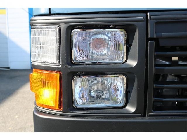 TOYOTA HIACE VAN 2WD 2020 Image 31