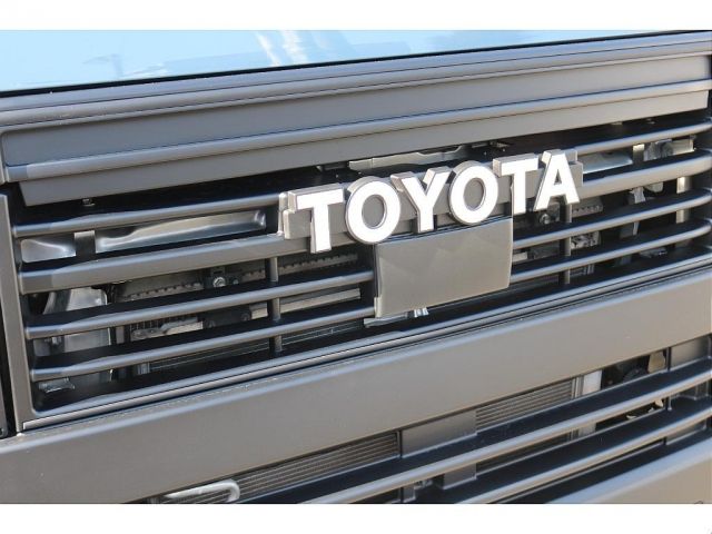 TOYOTA HIACE VAN 2WD 2020 Image 31