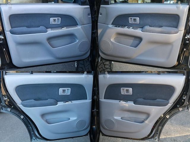 TOYOTA HILUXSURF WAGON 4WD 2002 Image 31