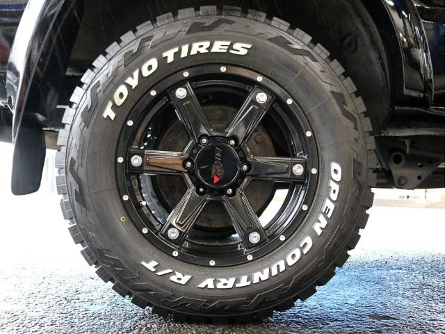 TOYOTA HILUXSURF WAGON 4WD 2002 Image 31