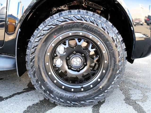 TOYOTA HILUX 4WD 2022 Image 31