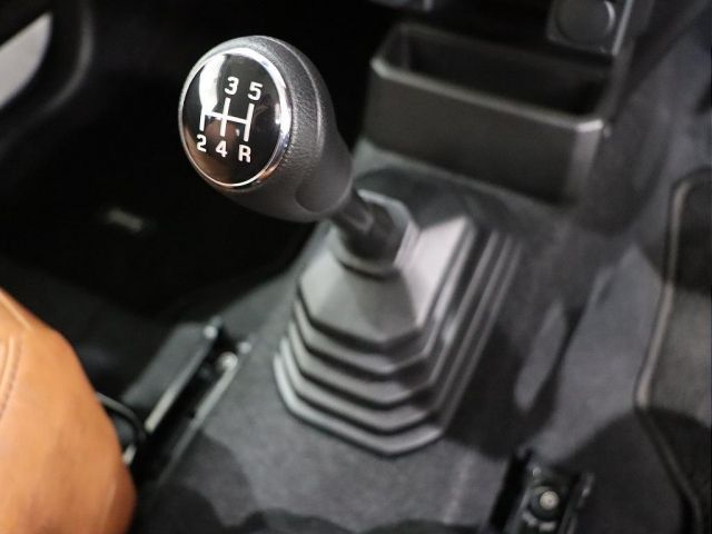 SUZUKI JIMNY 4WD 2024 Image 31