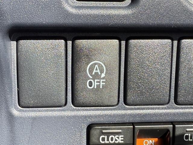 TOYOTA VOXY 2015 Image 31