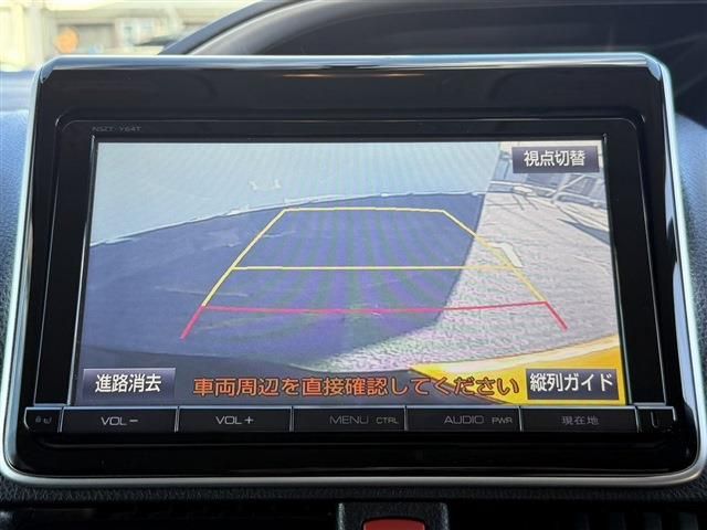 TOYOTA VOXY 2015 Image 31