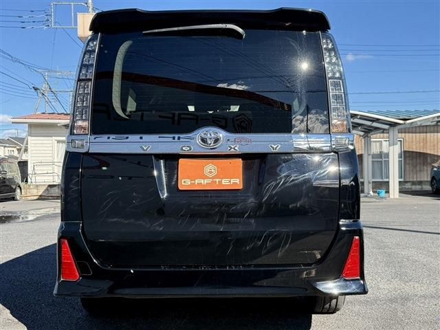 TOYOTA VOXY 2015 Image 31