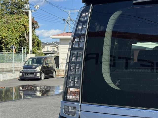 TOYOTA VOXY 2015 Image 31