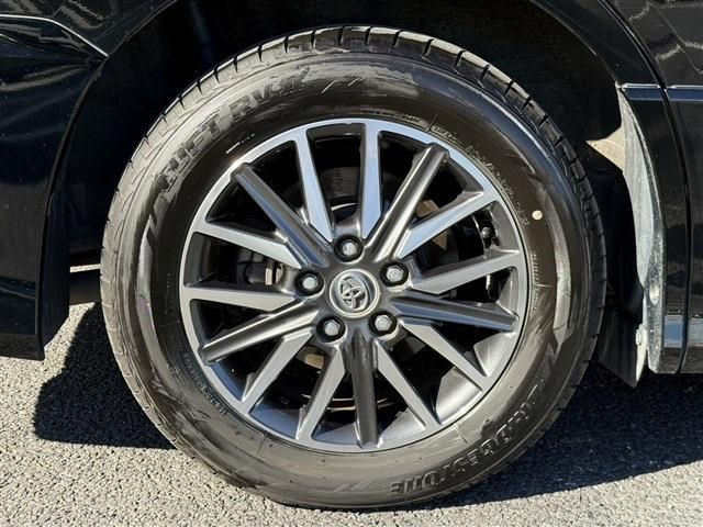 TOYOTA VOXY 2015 Image 31