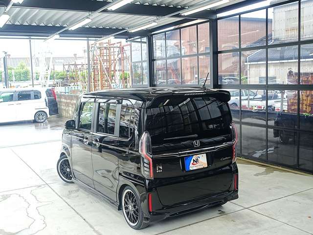 HONDA N BOX CUSTOM 2017 Image 31