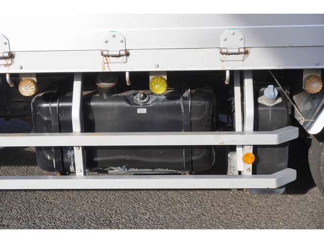 MITSUBISHI FUSOU FIGHTER 2015 Image 31