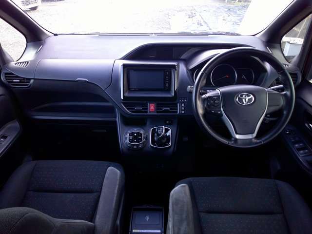 TOYOTA VOXY HYBRID 4WD 2014 Image 31