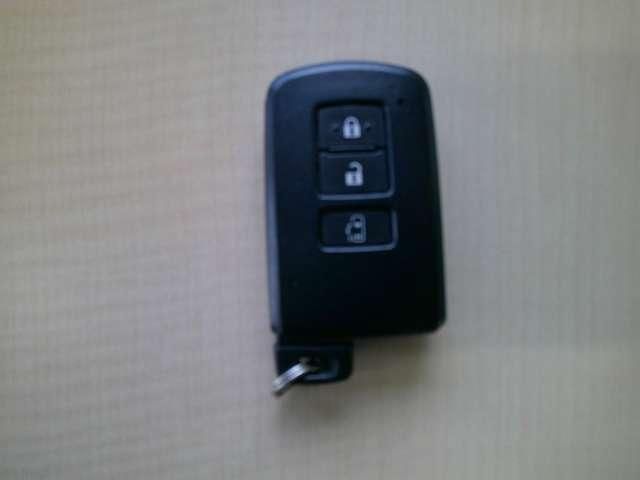 TOYOTA VOXY HYBRID 4WD 2014 Image 31