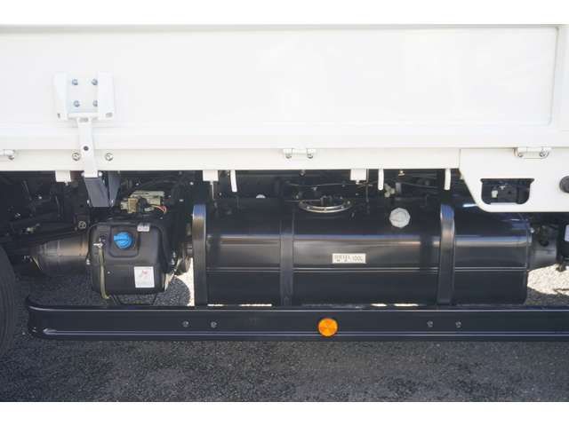 MITSUBISHI CANTER 2023 Image 31