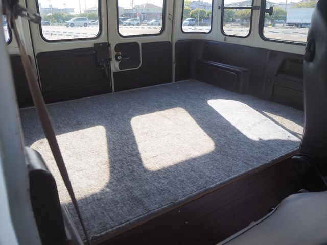 TOYOTA LANDCRUISER VAN 1981 Image 31