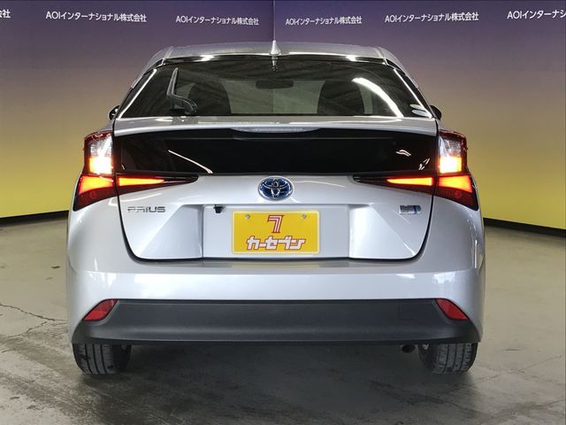 TOYOTA PRIUS 2020 Image 31