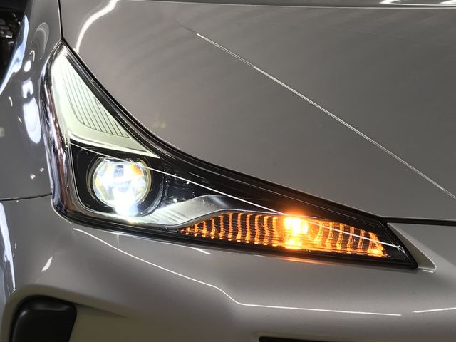 TOYOTA PRIUS 2020 Image 31