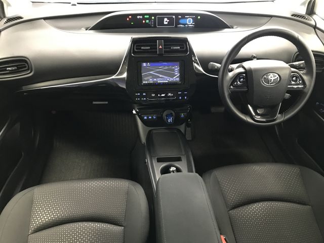 TOYOTA PRIUS 2020 Image 31