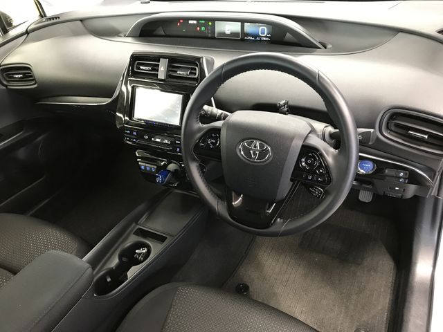 TOYOTA PRIUS 2020 Image 31