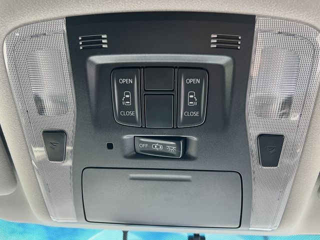 TOYOTA VELLFIRE 4WD 2017 Image 31