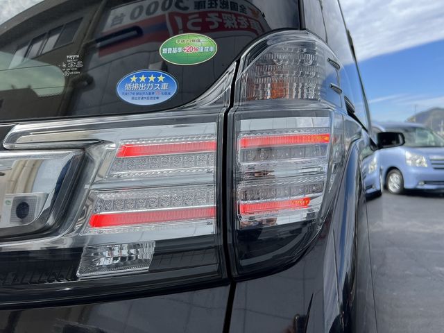 TOYOTA VELLFIRE 4WD 2017 Image 31