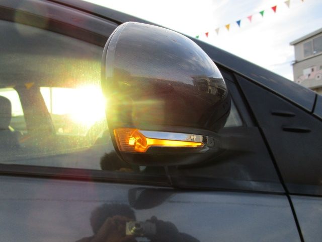 TOYOTA PRIUS 4WD 2019 Image 31