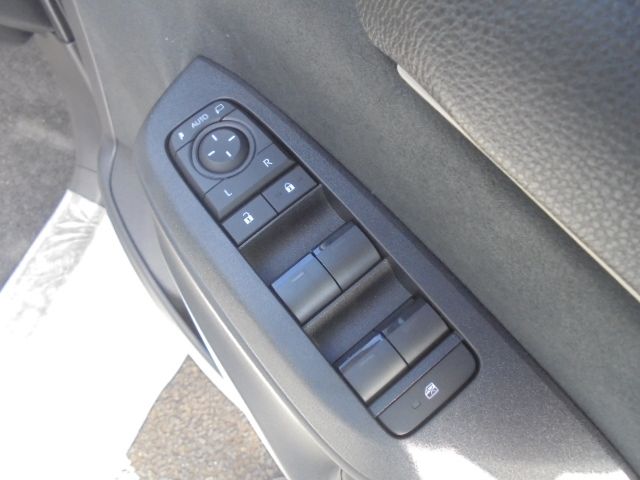 TOYOTA YARIS 2025 Image 31