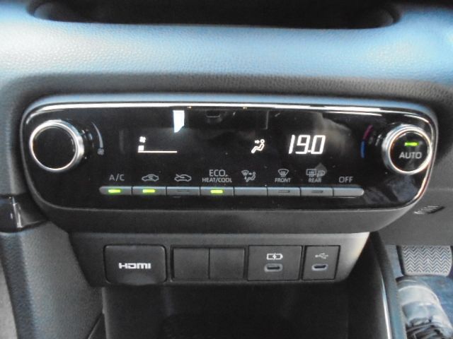 TOYOTA YARIS 2025 Image 31