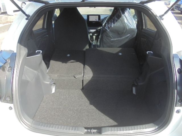 TOYOTA YARIS 2025 Image 31