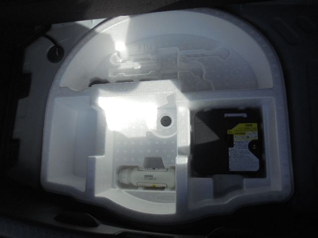 TOYOTA YARIS 2025 Image 31