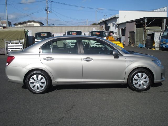 TOYOTA COROLLA AXIO HYBRID 2013 Image 31