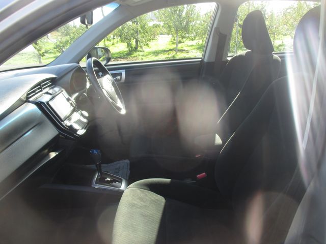 TOYOTA COROLLA AXIO HYBRID 2013 Image 31