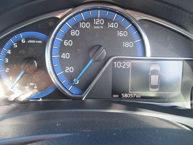 TOYOTA COROLLA AXIO HYBRID 2013 Image 31