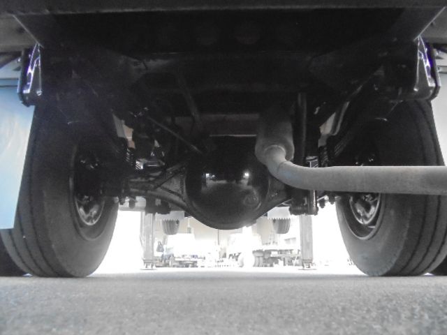 ISUZU ELF 2004 Image 31