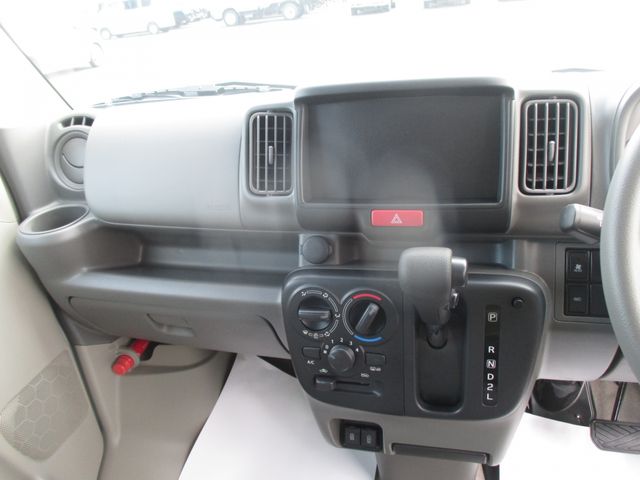 NISSAN NV100 CLIPPER 4WD 2023 Image 31