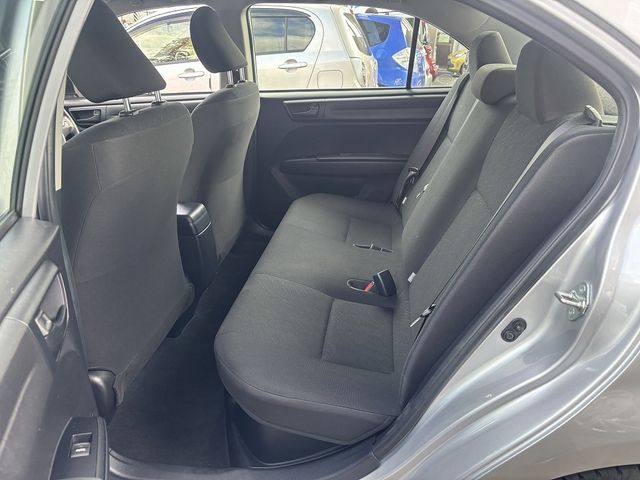 TOYOTA COROLLA AXIO HYBRID 2020 Image 31