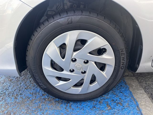 TOYOTA COROLLA AXIO HYBRID 2020 Image 31