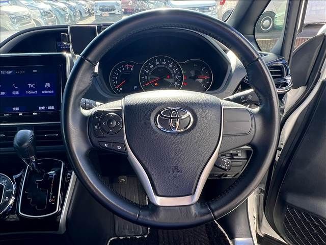 TOYOTA VOXY 4WD 2021 Image 31