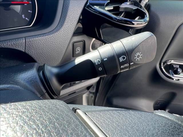 TOYOTA VOXY 4WD 2021 Image 31