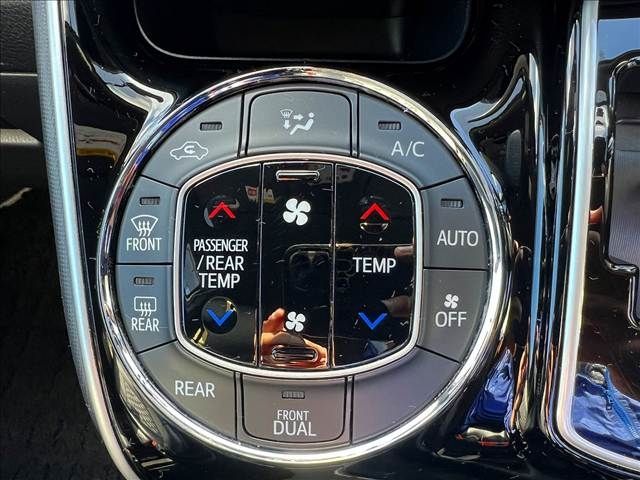 TOYOTA VOXY 4WD 2021 Image 31